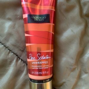 UNOPENED Victoria Secret pure seduction lotion